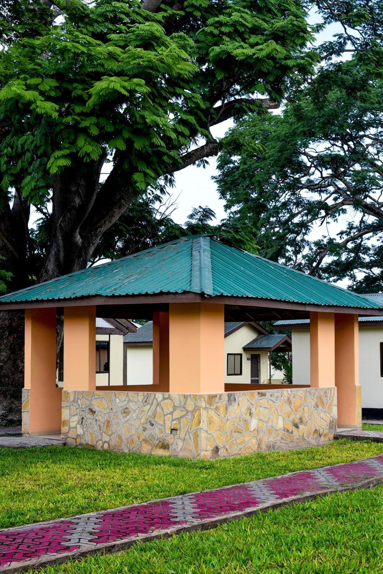 Mgulani Lodge Hotel Dar es Salaam Esterno foto