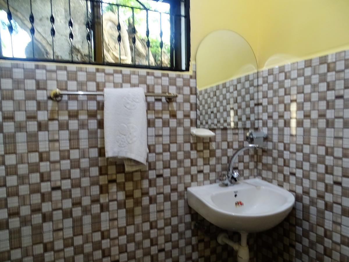 Mgulani Lodge Hotel Dar es Salaam Esterno foto