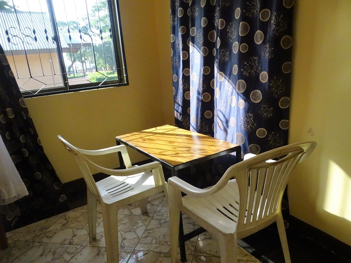 Mgulani Lodge Hotel Dar es Salaam Esterno foto
